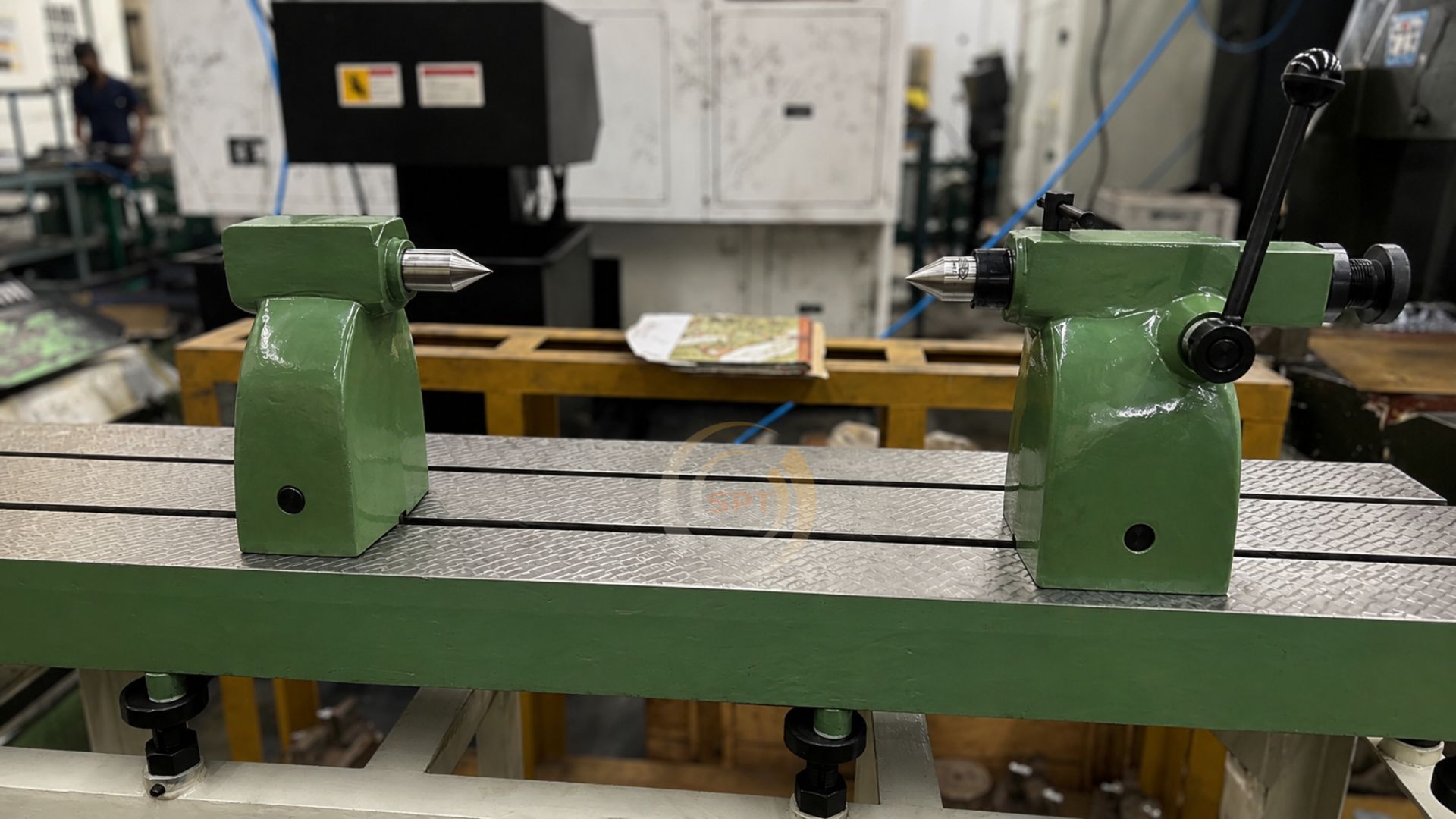 Cast Iron Bench Centre - Cast Iron Surface Plates Supplier